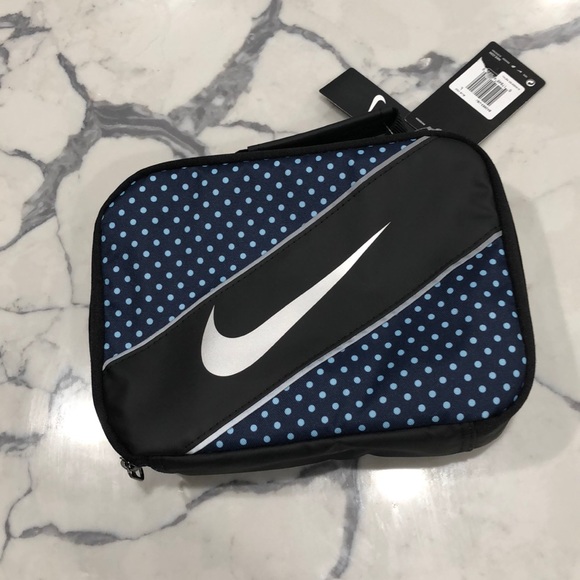 Nike Accessories - Nike insulated lunchbox NWT 🌟⭐️